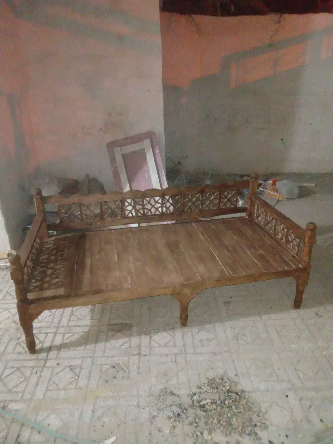 تخت سنتی چوبی۲عدد|صندلی و نیمکت|میناب, |دیوار