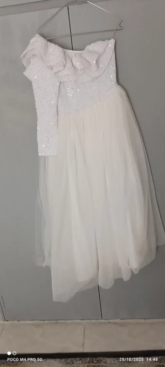 پیراهن تور نونو|لباس|مهاجران, |دیوار