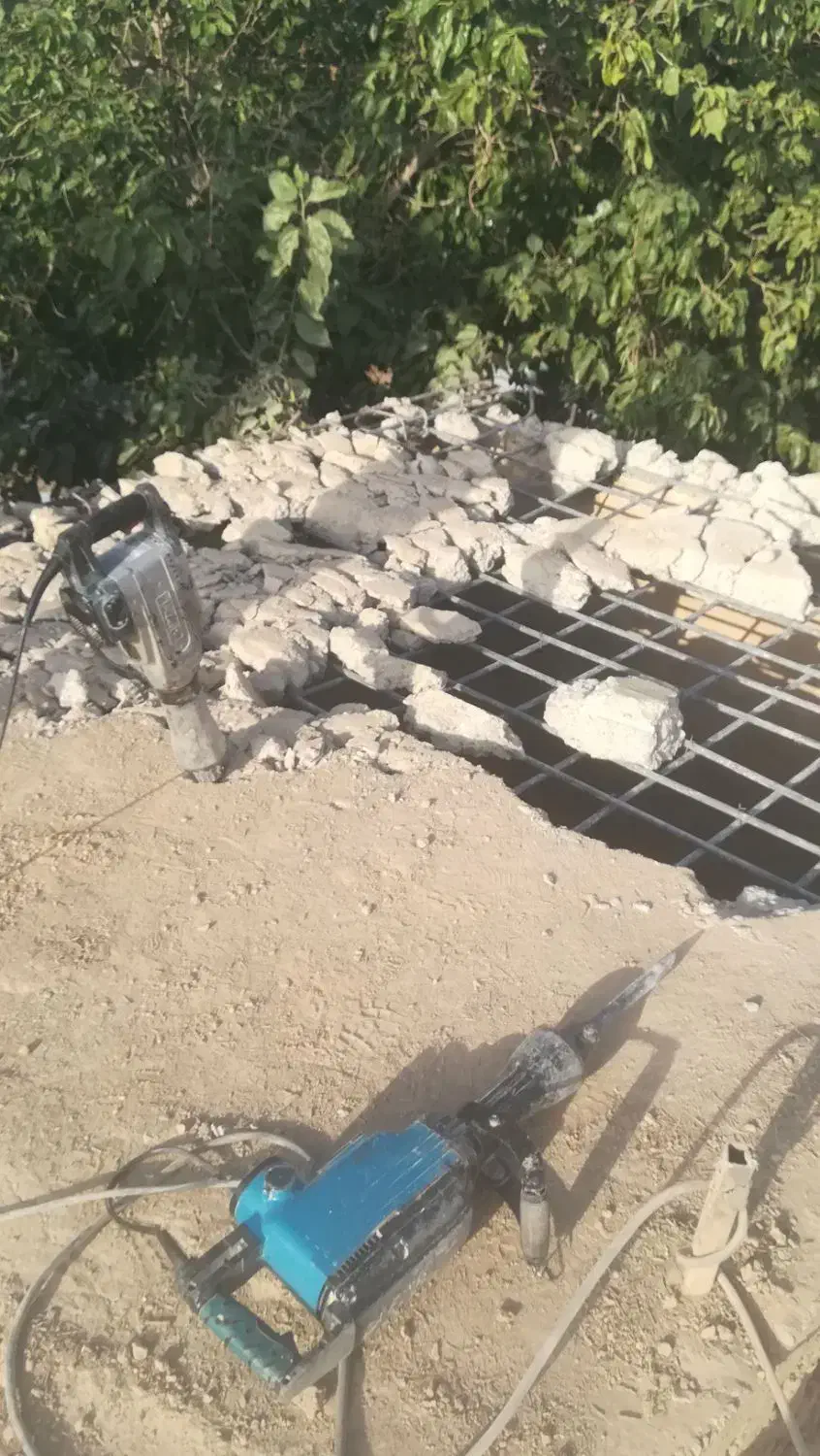 تخریب کاری ساختمان توافقی نجف آباد و حومه|خدمات پیشه و مهارت|نجف‌آباد, صالح آباد|دیوار