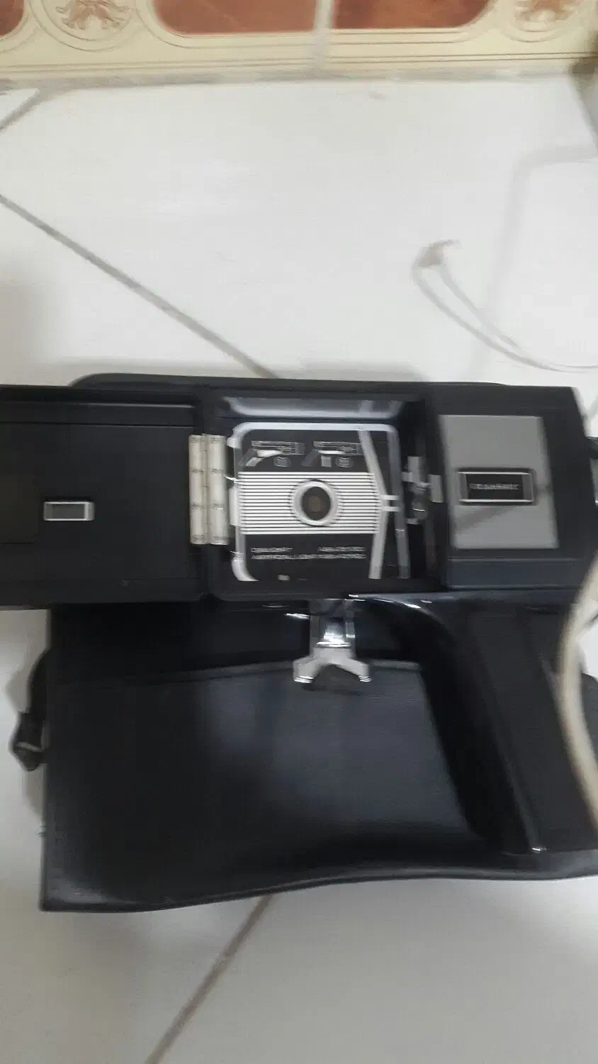 یک دوربین عکاسی قدیمی|دوربین عکاسی و فیلم‌برداری|نسیم‌شهر, |دیوار