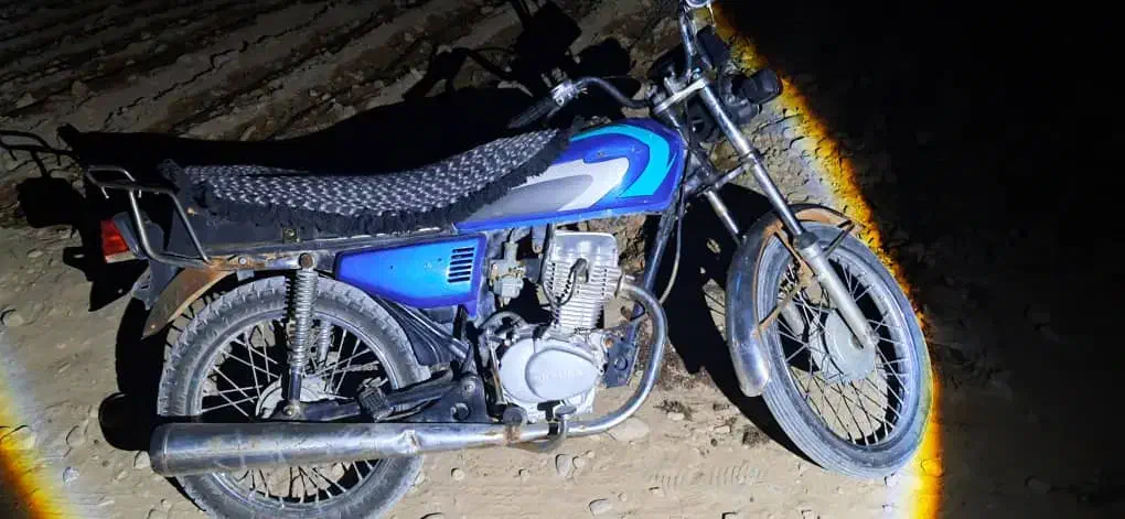 بنام خدا فروش موتور سیکلت مدل۸۶پلاک قدیم|موتورسیکلت|شیراز, شهرک رضوان|دیوار