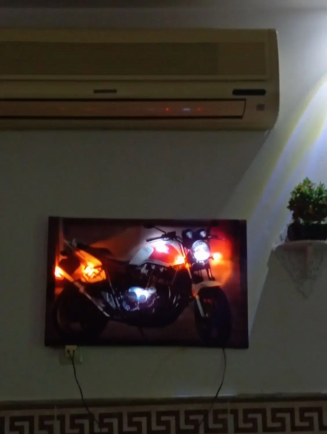 تابلو چراغ دار|تابلو، نقاشی، عکس|قم, نیروگاه|دیوار