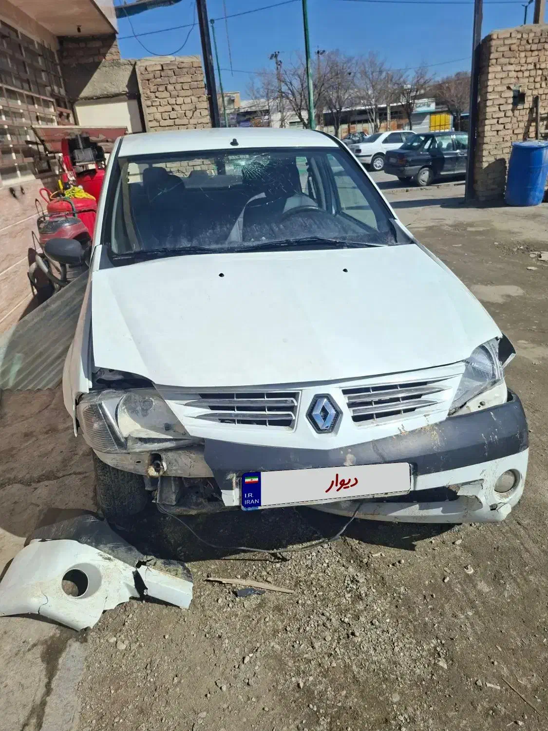 L90 تصادفی|خودرو سواری و وانت|بروجرد, |دیوار