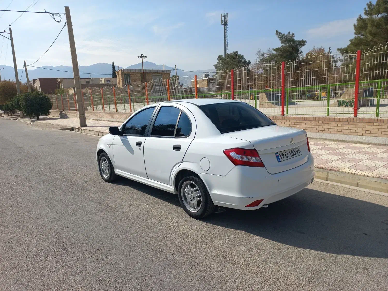 ساینا مدل ۹۵|خودرو سواری و وانت|نی‌ریز, |دیوار