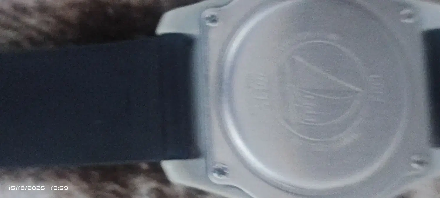 ساعت مچی کیوکیوضد آب|ساعت|سیاخ دارنگون, |دیوار