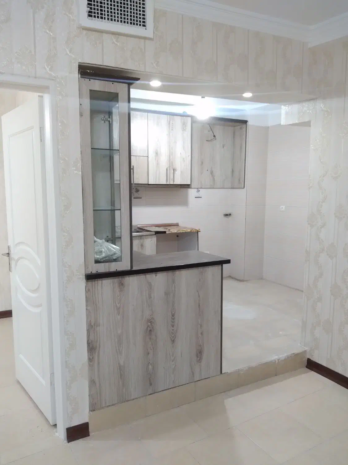 واحد فقط فروشی  .۸ متری شورا.معاوضه با خودرو صفر|اجارهٔ آپارتمان|قدس, شهرقدس|دیوار