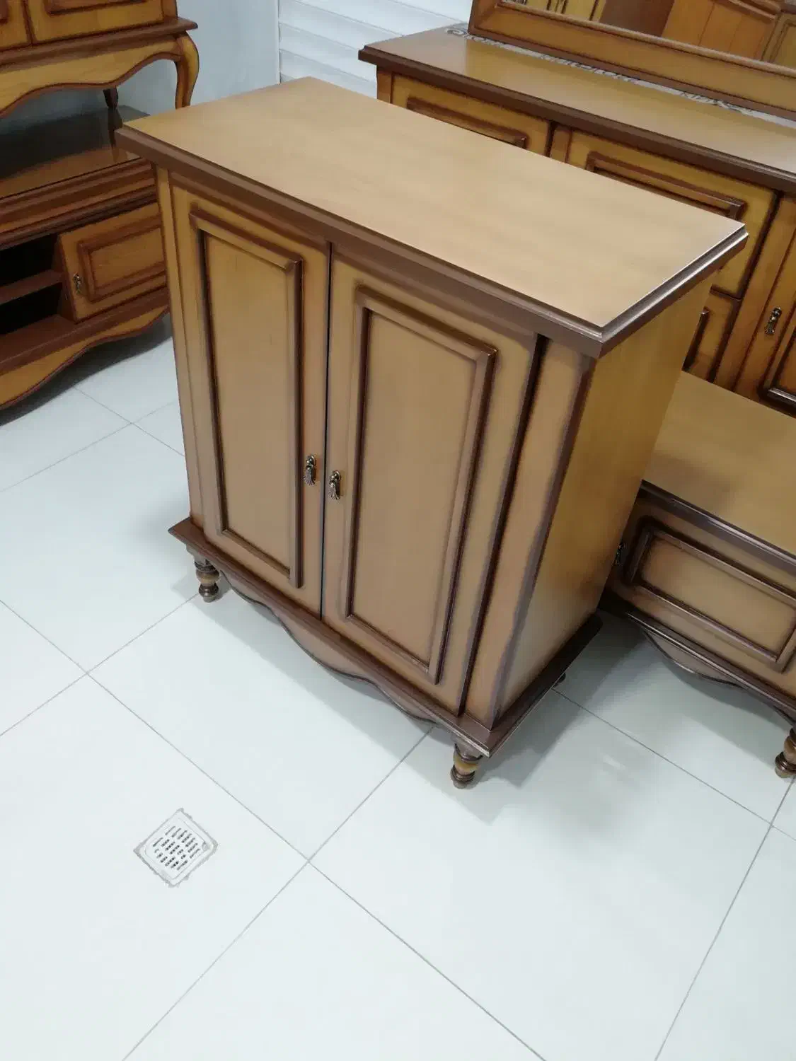 آینه و کنسول تولیدی|بوفه، ویترین، کنسول|اراک, |دیوار