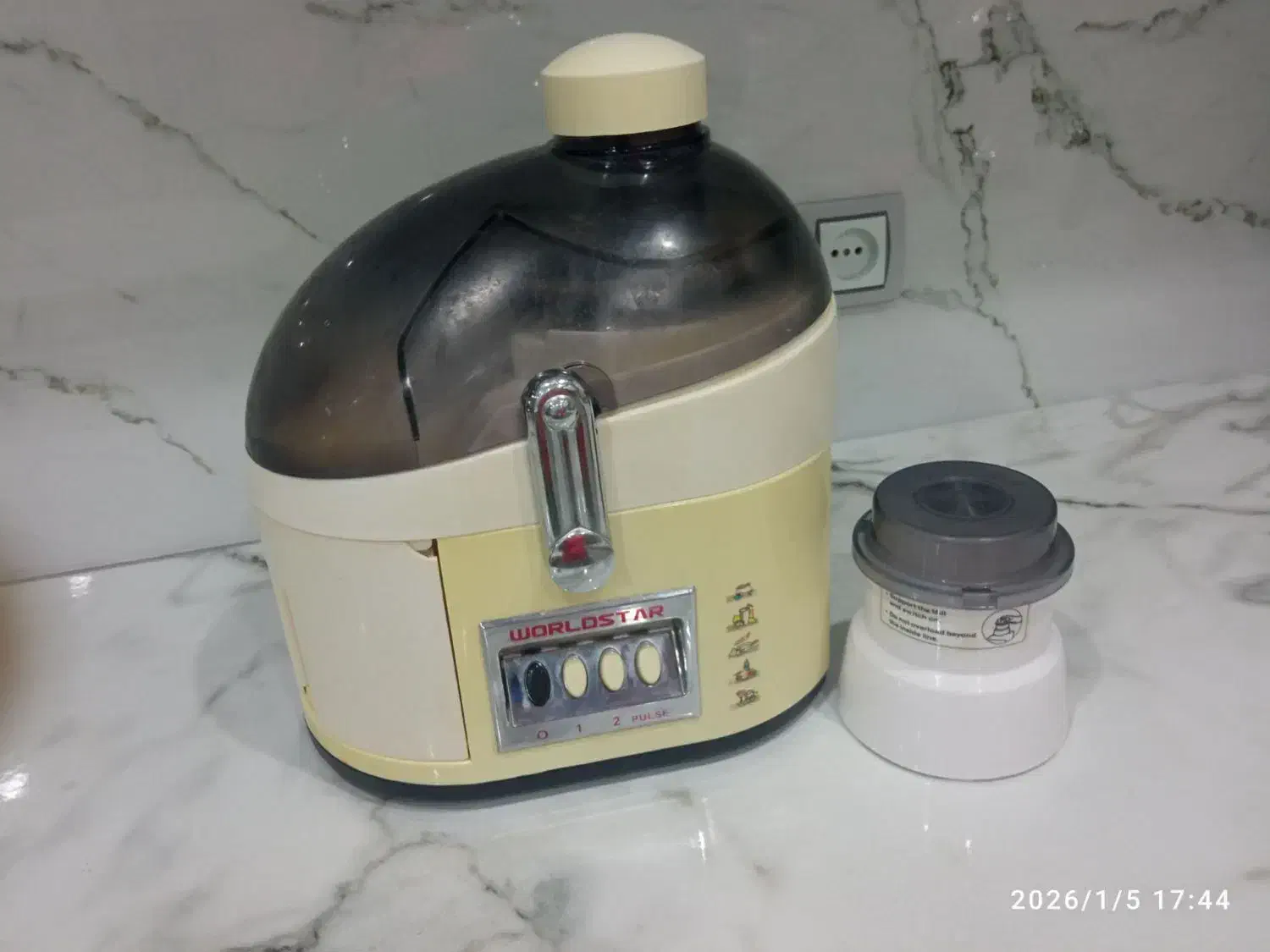 آبمیوه گیری|آبمیوه‌گیر و آب‌مرکبات‌گیر|سنندج, |دیوار