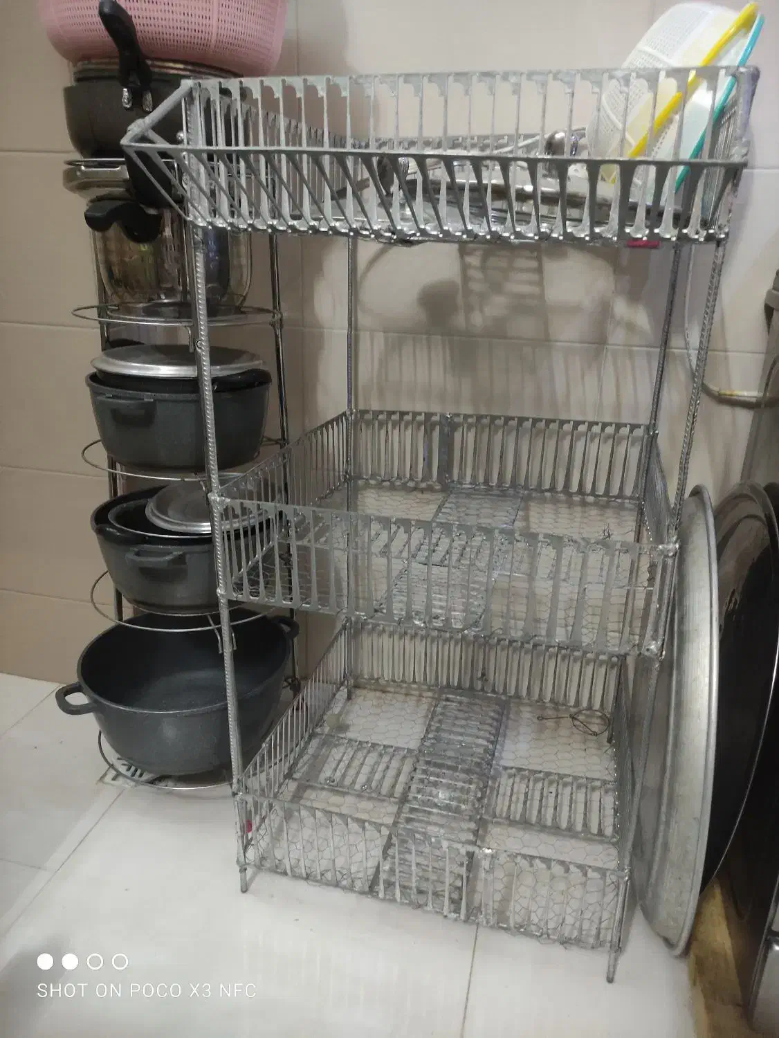 جا ظرفی|آب‌چکان و نظم‌دهنده ظروف|جهرم, |دیوار