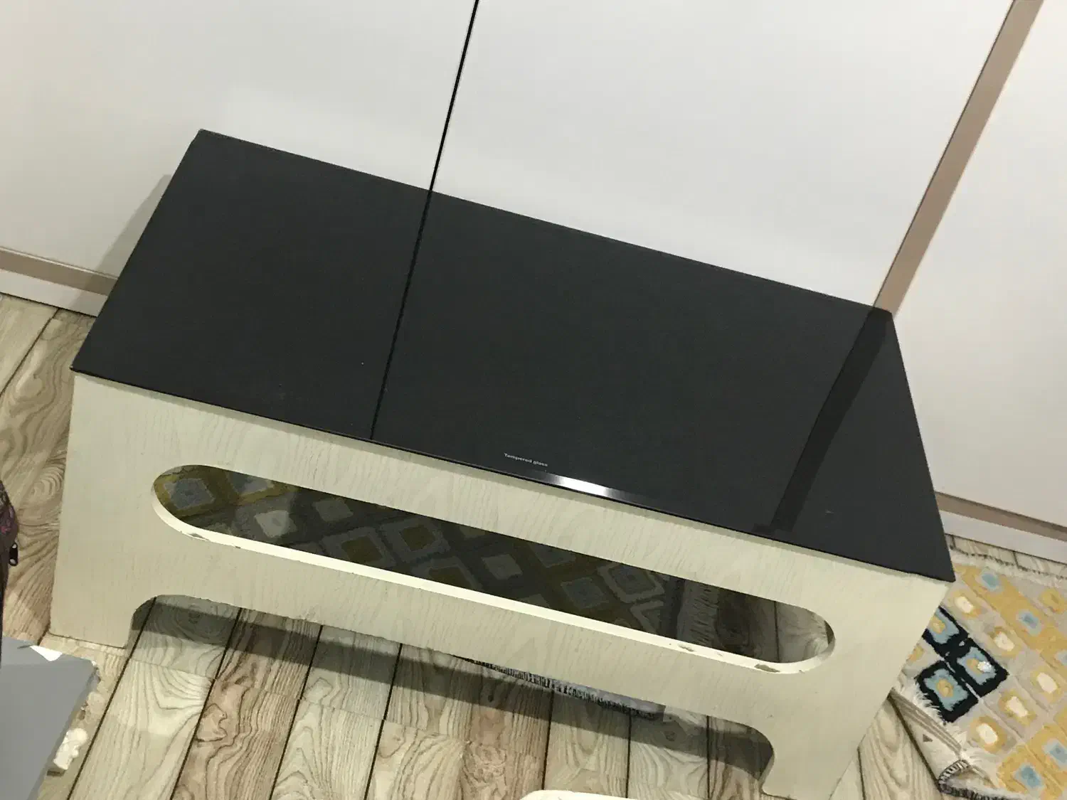 جلو مبل|میز و صندلی غذاخوری|میانه, |دیوار