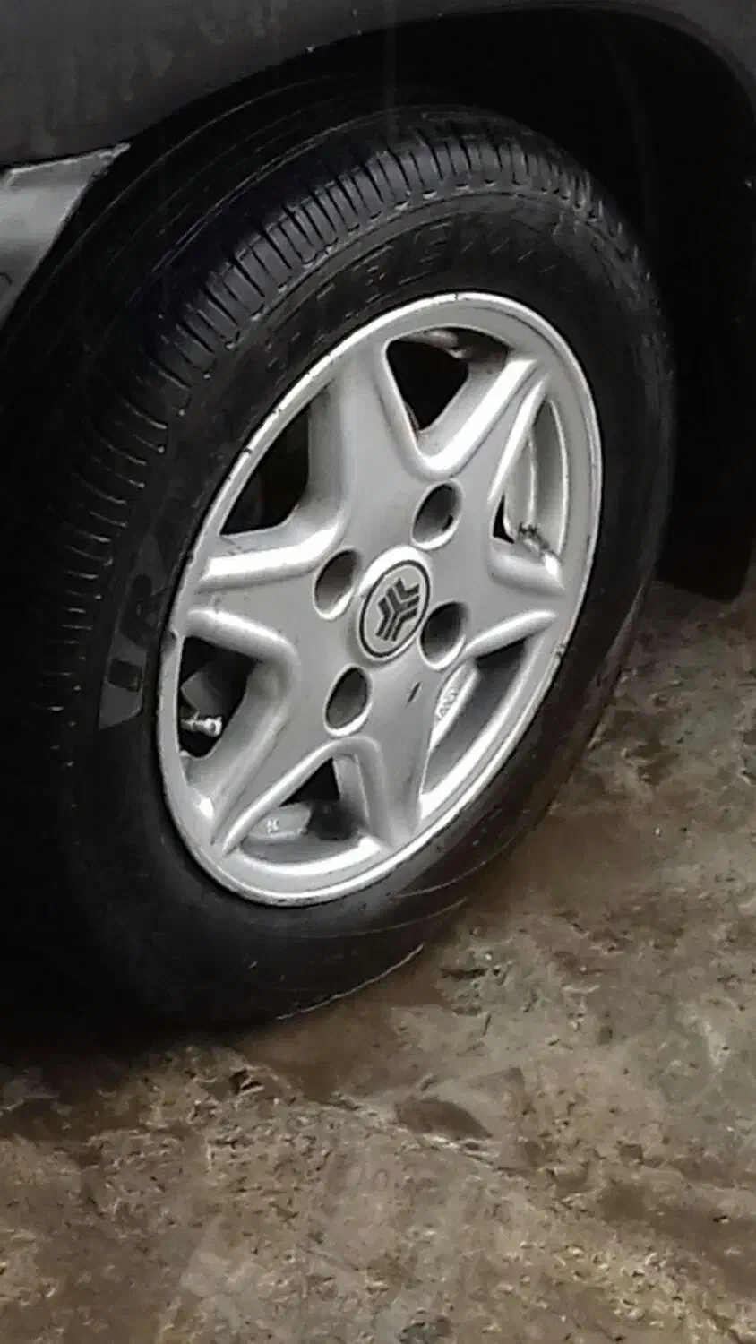 رینگ 141|قطعات یدکی و لوازم جانبی|رشت, جانبازان|دیوار