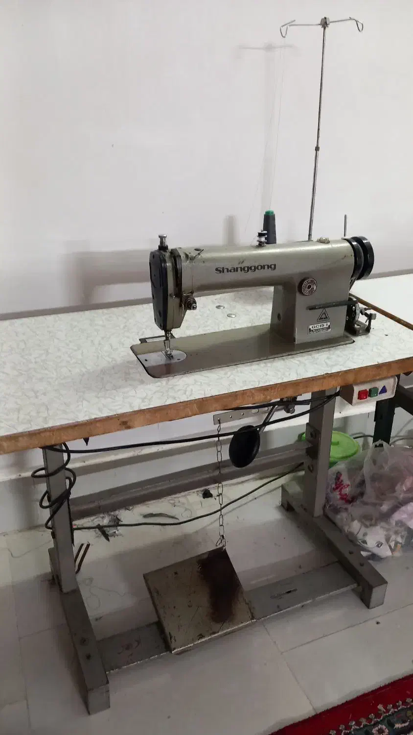 چرخ خیاطی راسته دوزصنعتی|چرخ خیاطی و ریسندگی|گلبهار, نوبهار|دیوار