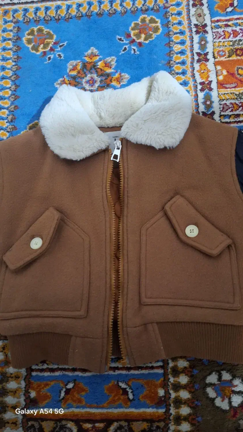 کاپشن|کفش و لباس بچه|اسلام‌شهر, شهرک الهیه|دیوار