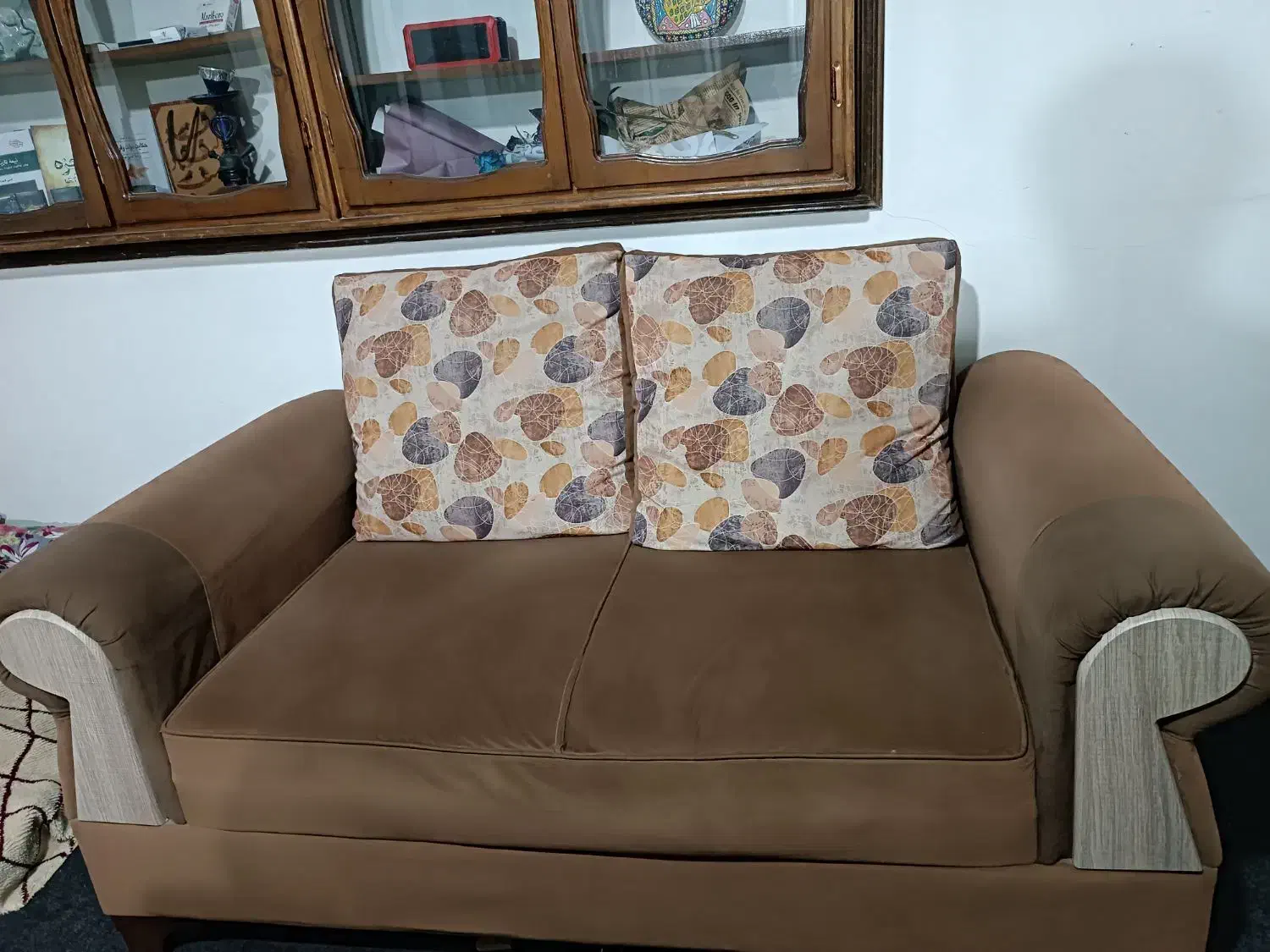 مبل هفت نفره محکم سالم|مبلمان خانگی و میز عسلی|ساوه, |دیوار