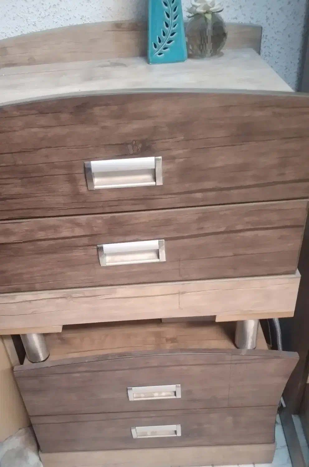 تخت دونفره و درایور و جای کفشی|تخت و سرویس خواب|رشت, معلم|دیوار