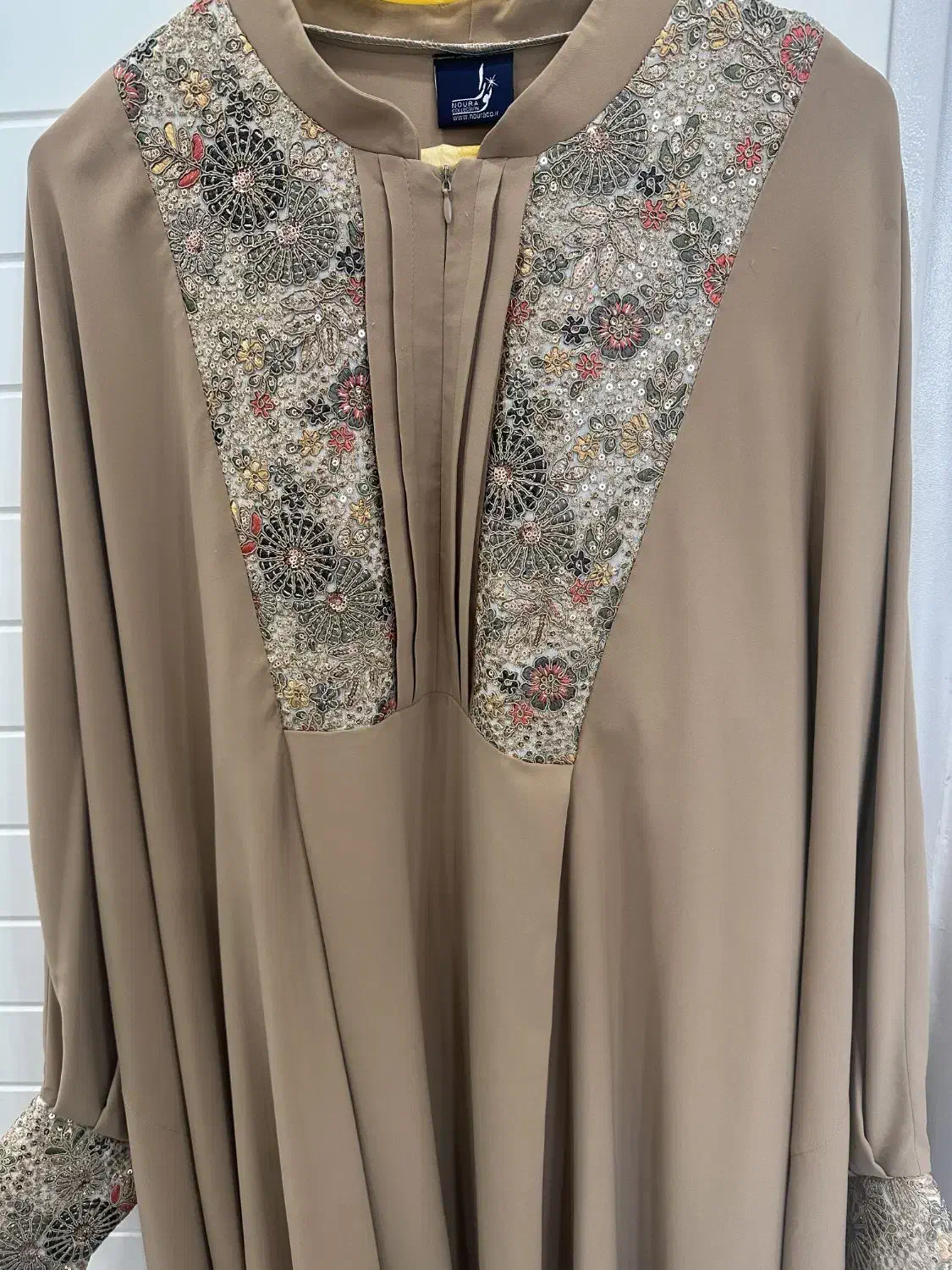 عبای سوزن دوزی برند نورا|لباس|دزفول, |دیوار