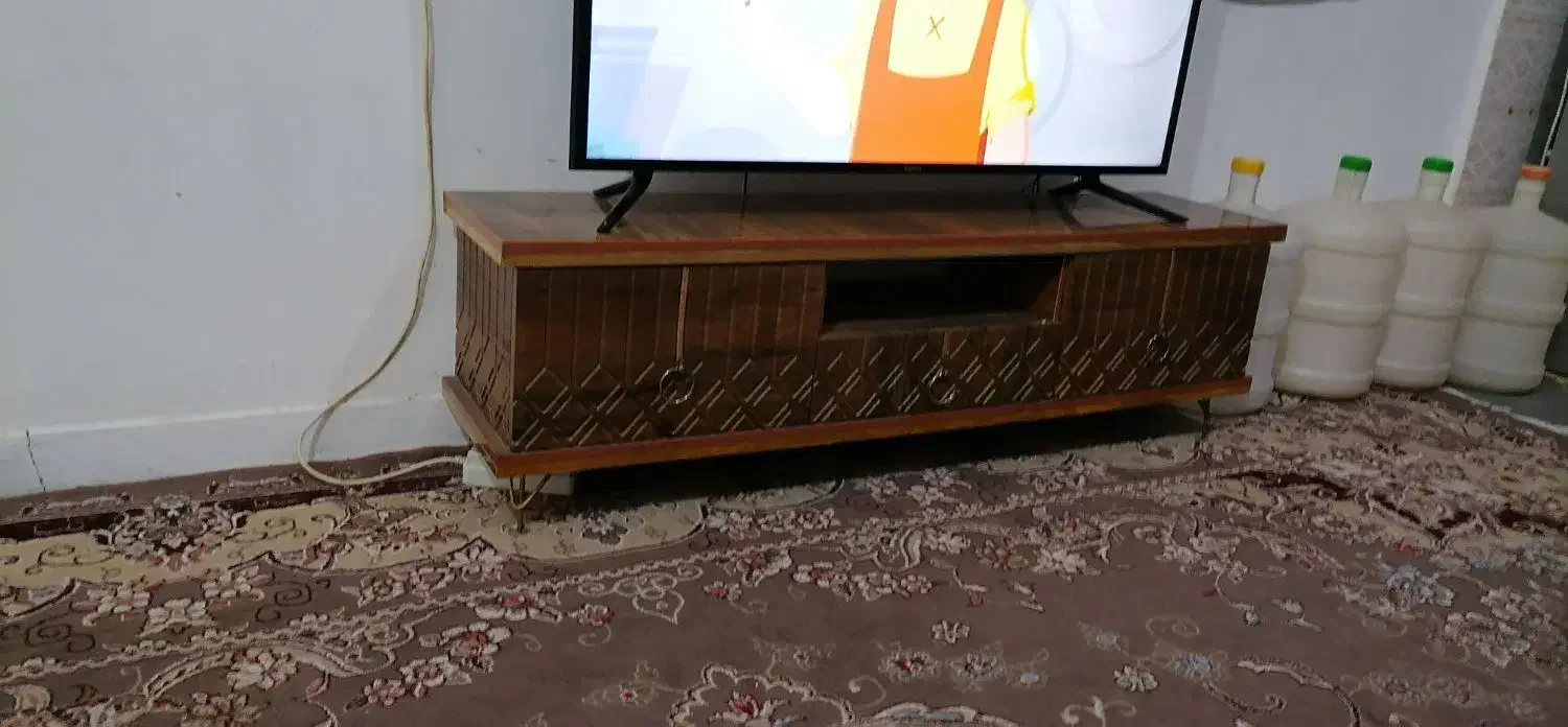 زیر تلویزیون|میز تلویزیون|اهواز, فدک|دیوار