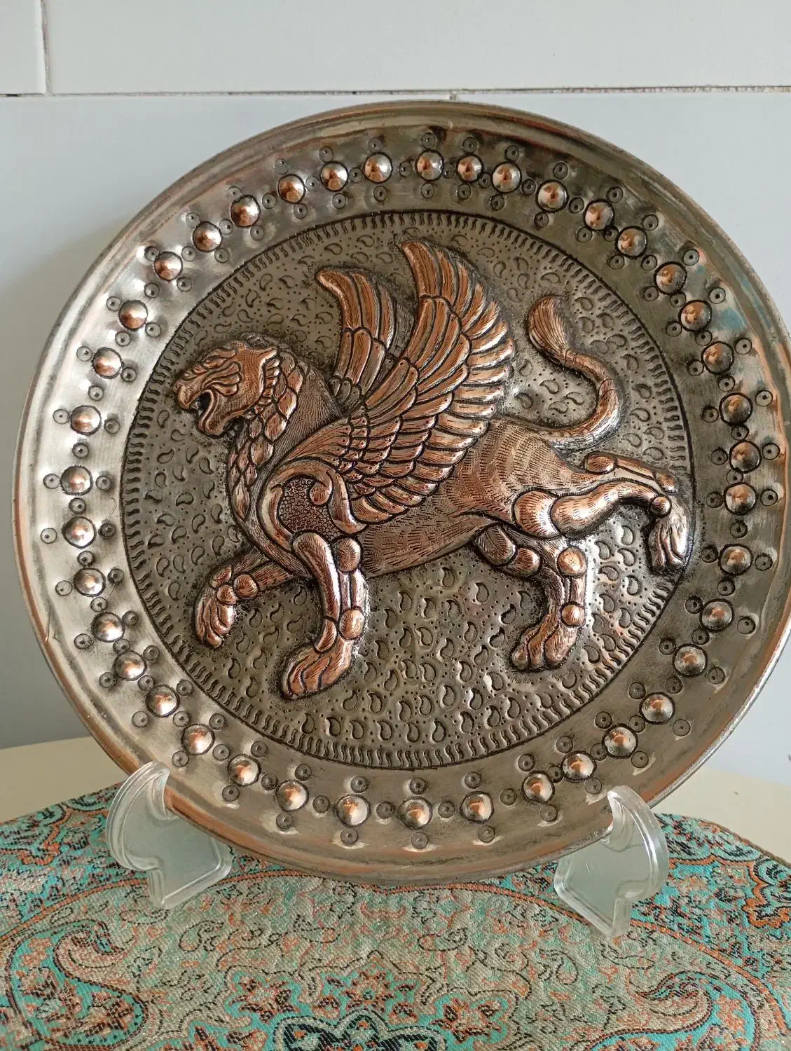 بشقاب های مسی قلم زنی|صنایع دستی و سایر لوازم تزئینی|جاجرود, |دیوار