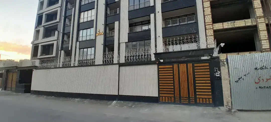 فروش آپارتمان ۱۵۰ متری- فاصله ۵ دقیقه تا فدک مال|فروش آپارتمان|اصفهان, برازنده|دیوار