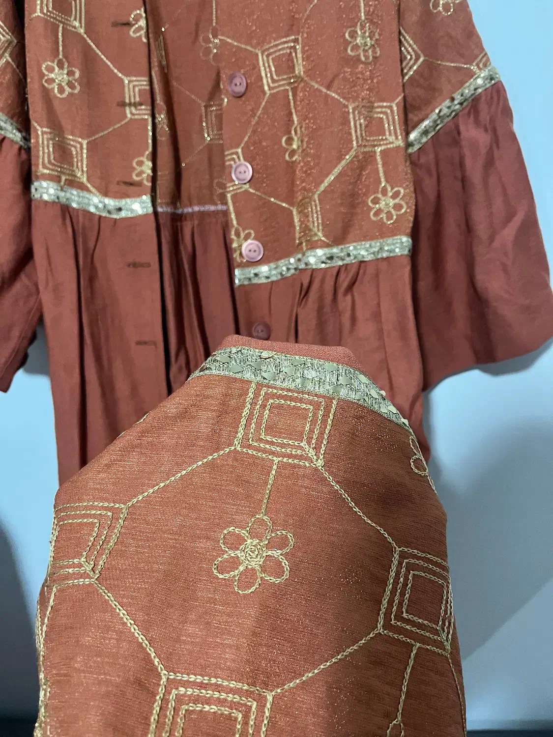 ماناو بلند خامه دوزی|لباس|گرمسار, |دیوار