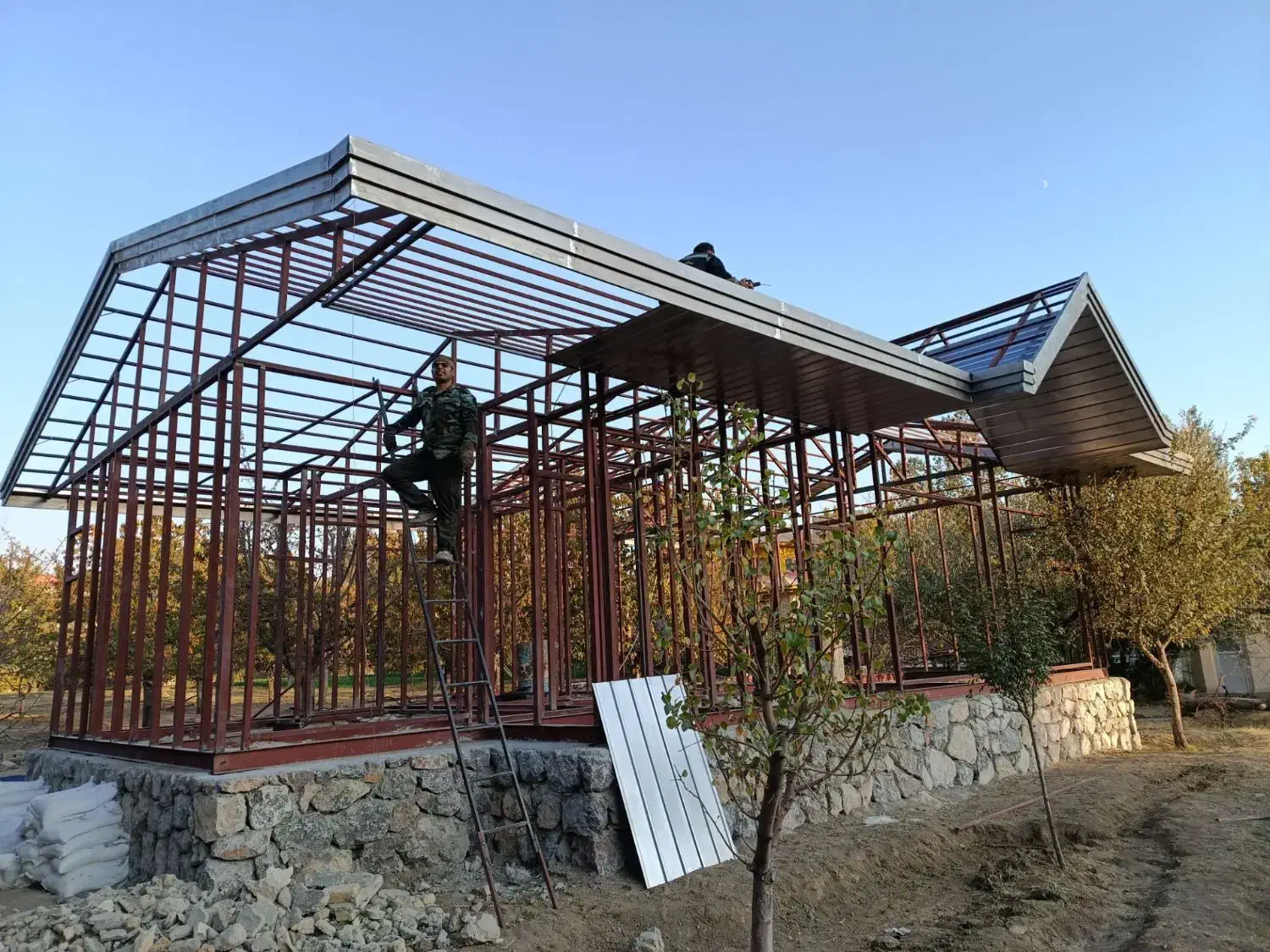 آلاچیق  شیروانی سقف سوله  فلاشینگ|خدمات پیشه و مهارت|رودهن, |دیوار