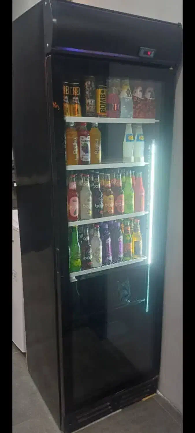 یک عددیخچال ایستاده و یک عدد یخچال فریزر 4کشو|یخچال و فریزر|سبزوار, مدرس|دیوار