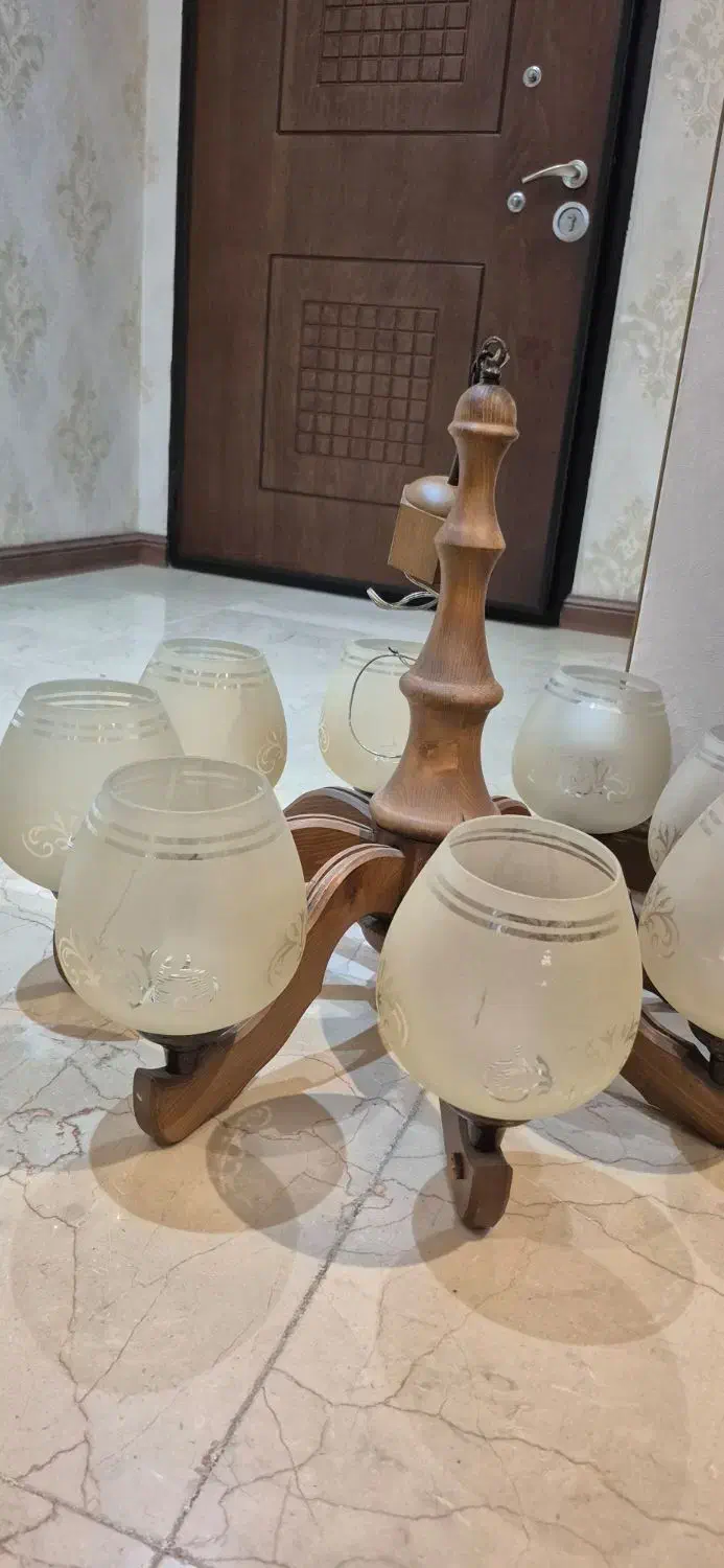 لوستر چوبی ۸ شاخه|لوستر و چراغ آویز|تهران, سازمان برنامه شمالی|دیوار