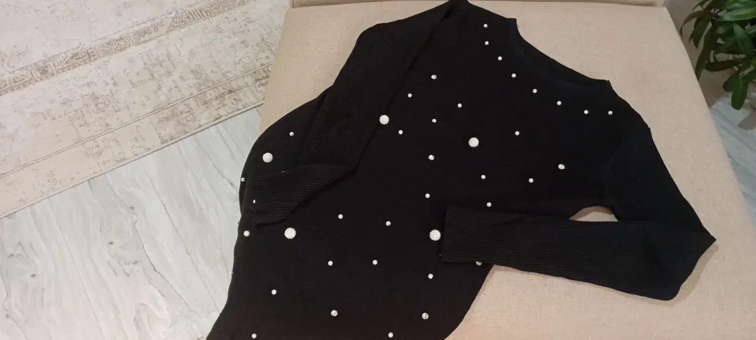 بافت مشکی نگین دار|لباس|چهارباغ, |دیوار