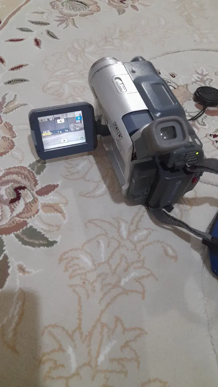 یک عدوربین فیلمبرداری سونی سالم درحدبفروش میرسد|دوربین عکاسی و فیلمبرداری|نظرآباد, مسکن مهر نظرآباد|دیوار