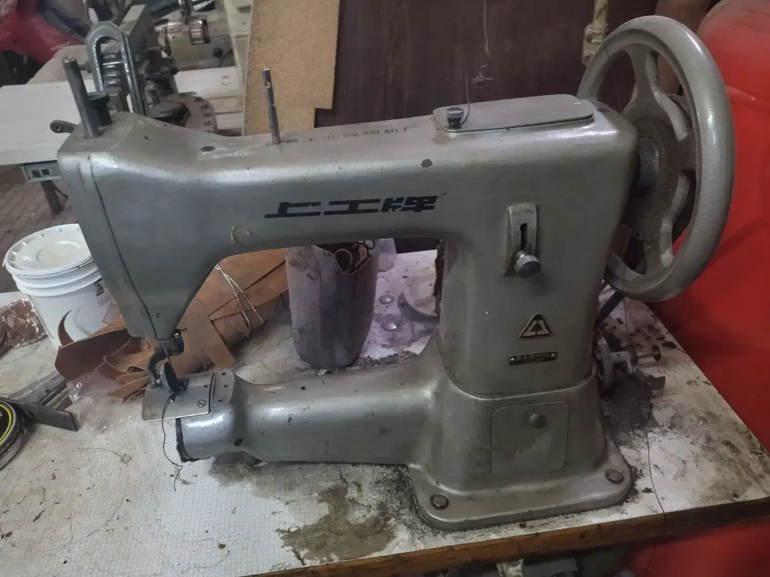 ادلر درشت دوزی چرم|چرخ خیاطی و ریسندگی|تهران, امین حضور|دیوار