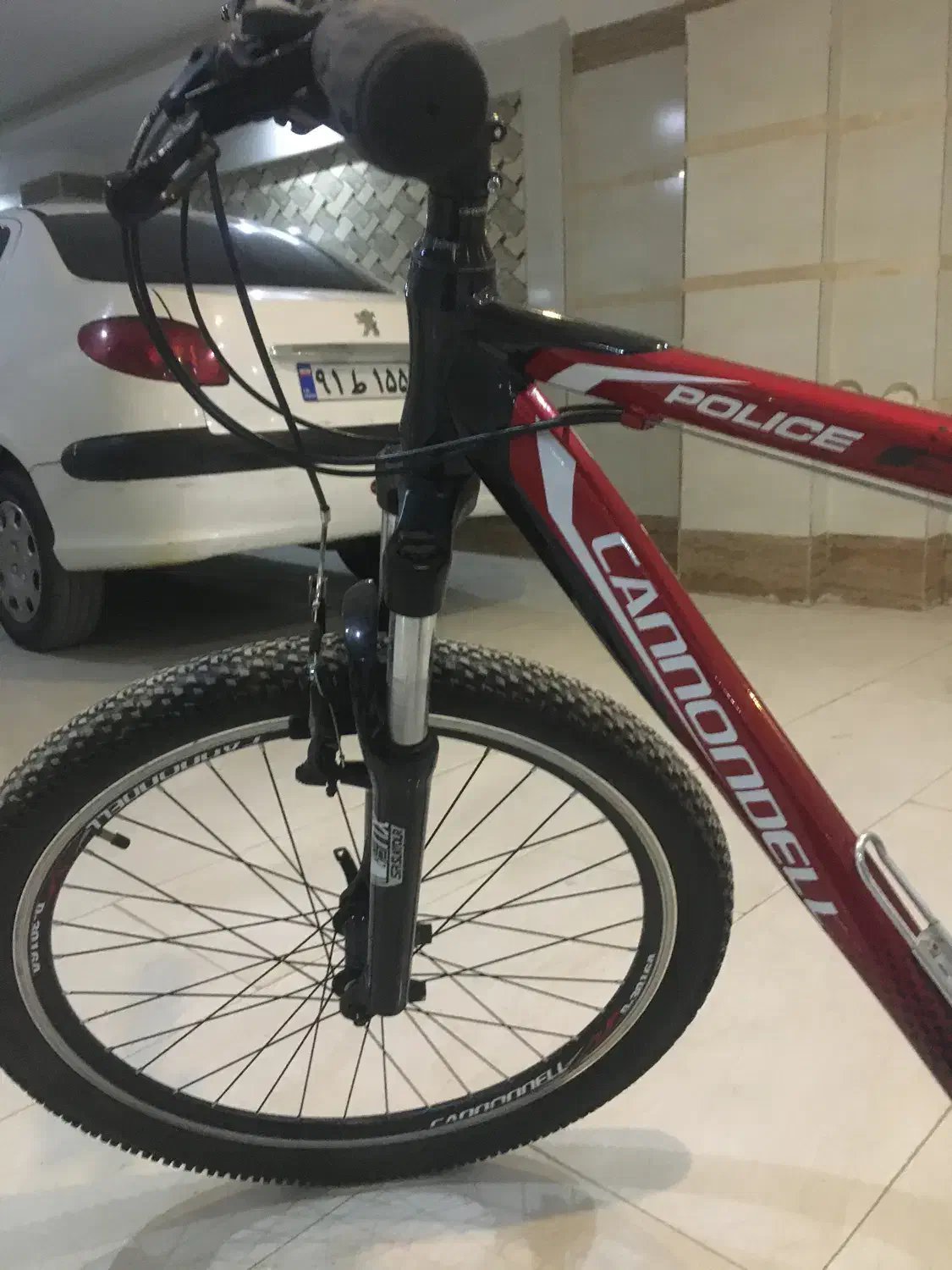 دوچرخه کنندل پلیس|دوچرخه، اسکیت، اسکوتر|اسفراین, |دیوار