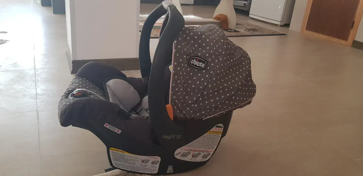 کاسکه نوزاد به همراه کریر بزند چیکو مدل keyfit30|اسباب و اثاث بچه|تهران, جنت‌آباد جنوبی|دیوار
