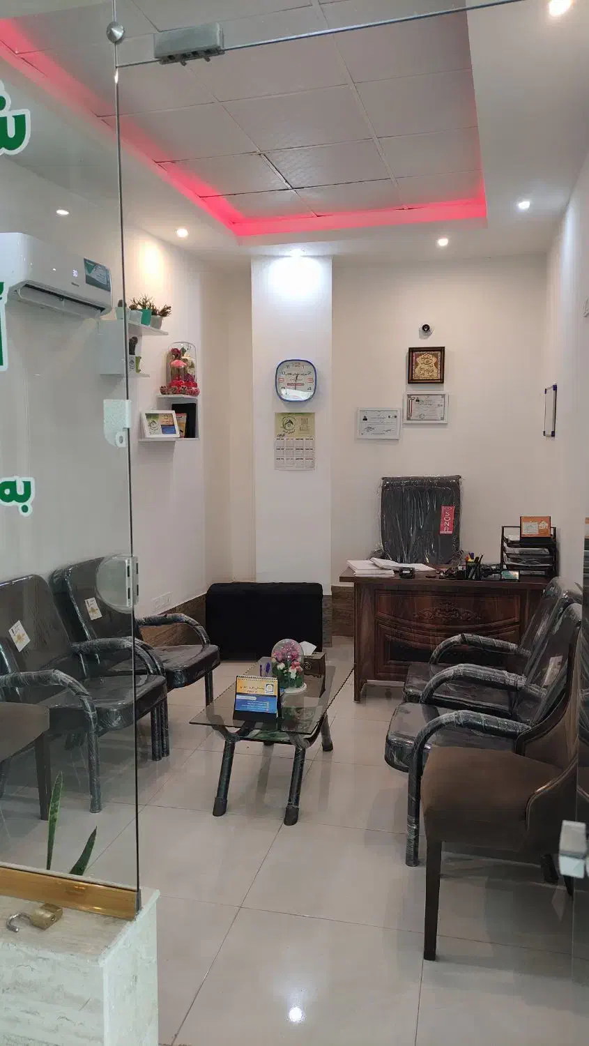 نظافت راه پله و ساختمان و ساختمان صفرو بازسازی شده|خدمات نظافت|رشت, منظریه|دیوار