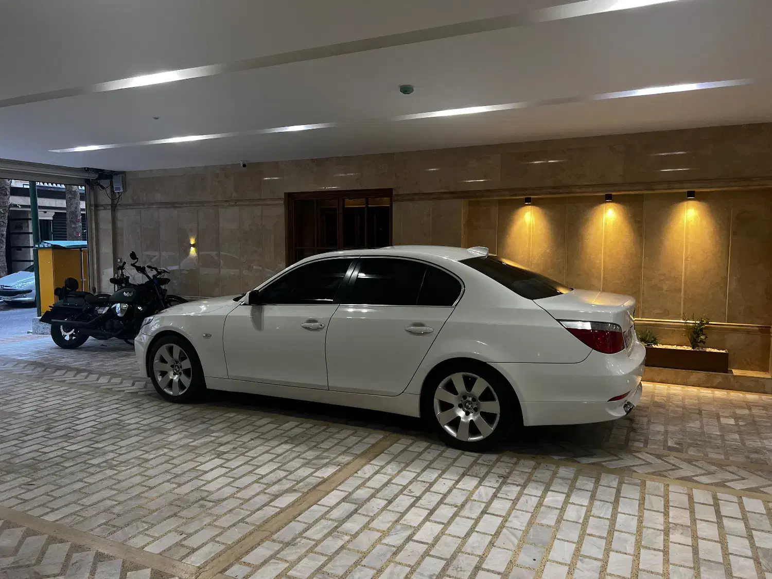 Bmw 530|خودرو سواری و وانت|تهران, زرگنده|دیوار