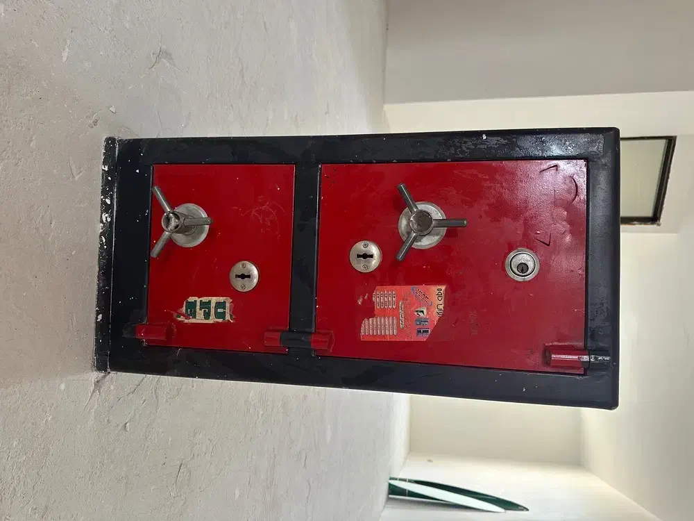 گاو صندوق نو|ابزارآلات|اردبیل, |دیوار