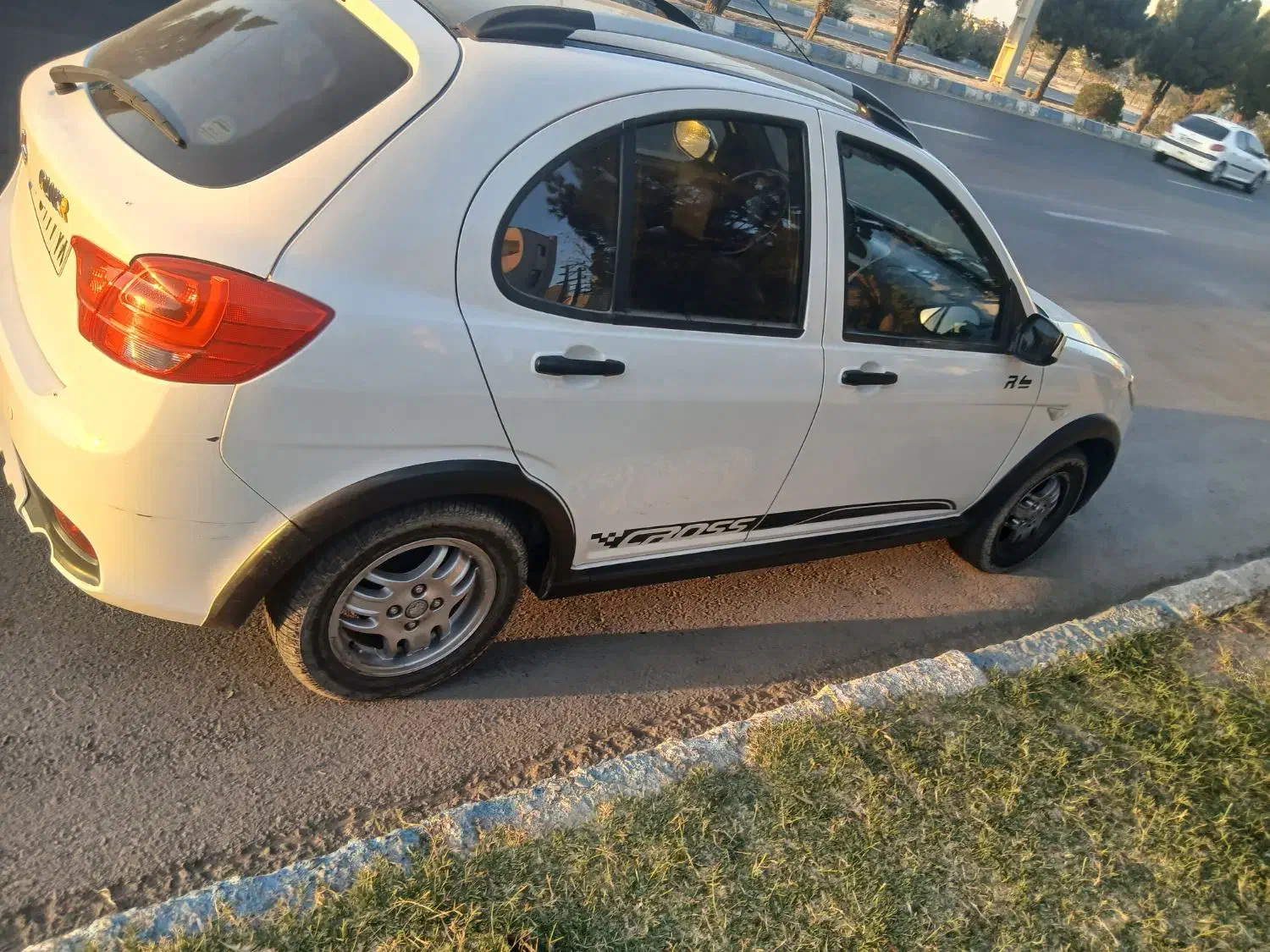 کویک R مدل۱۴۰۰|خودرو سواری و وانت|رباطکریم, رباطکریم|دیوار