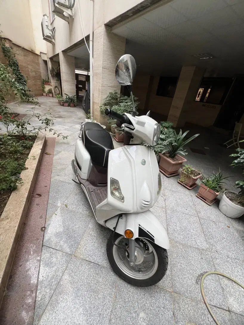 بنلی ستا|موتورسیکلت|رشت, لاکانی|دیوار