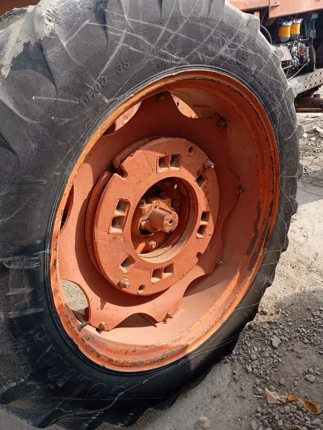 تراکتور‌مدل‌۶۲تمام‌فابریک‌عتیقه‌واقعی|خودرو سنگین|سیلوانه, |دیوار