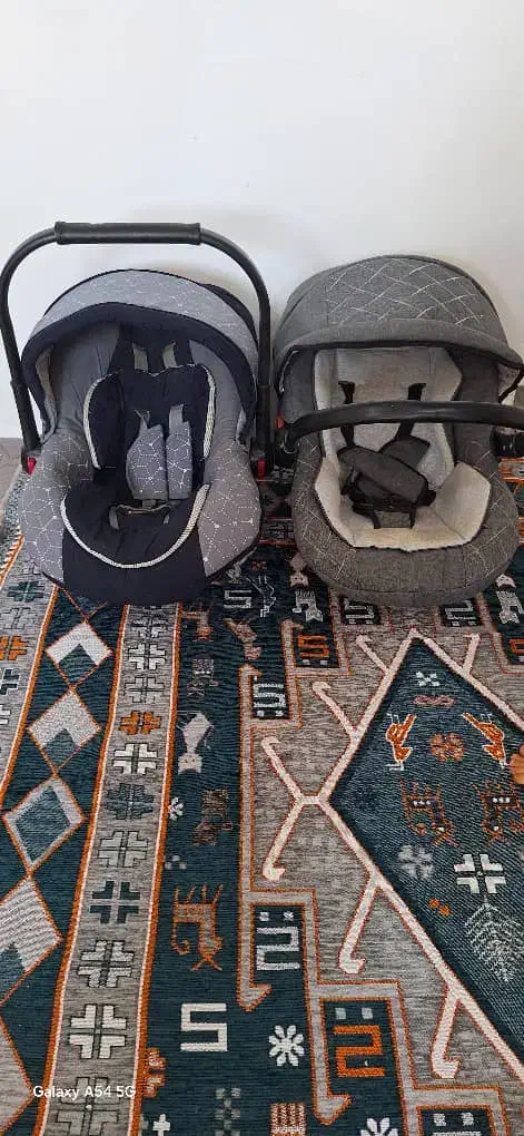 فروش کالسکه دوقلو و دوعدد کریر|کالسکه و لوازم جانبی|شوش, |دیوار