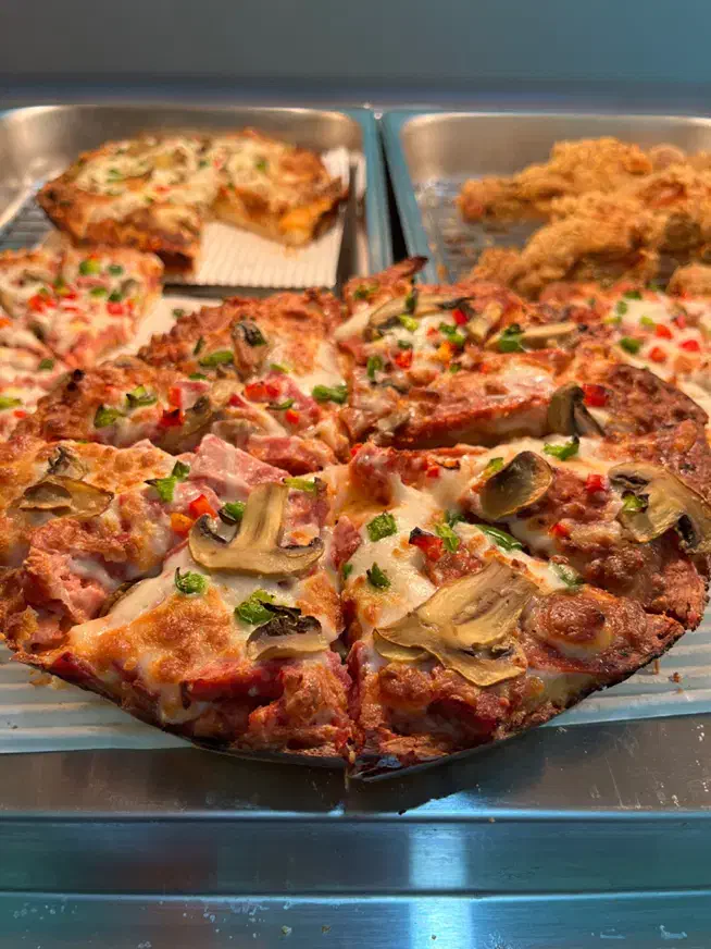 شغل(فست فود)|استخدام خدمات فروشگاه و رستوران|زرند, |دیوار