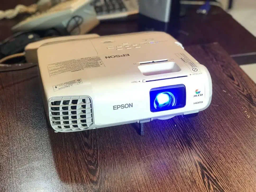 ویدیو پرژکتور|تلویزیون و پروژکتور|تهران, بلوار کشاورز|دیوار