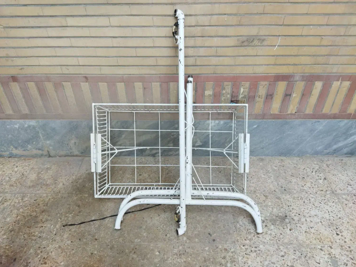 گهواره فلزی تاشو|اسباب و اثاث بچه|شوشتر, |دیوار