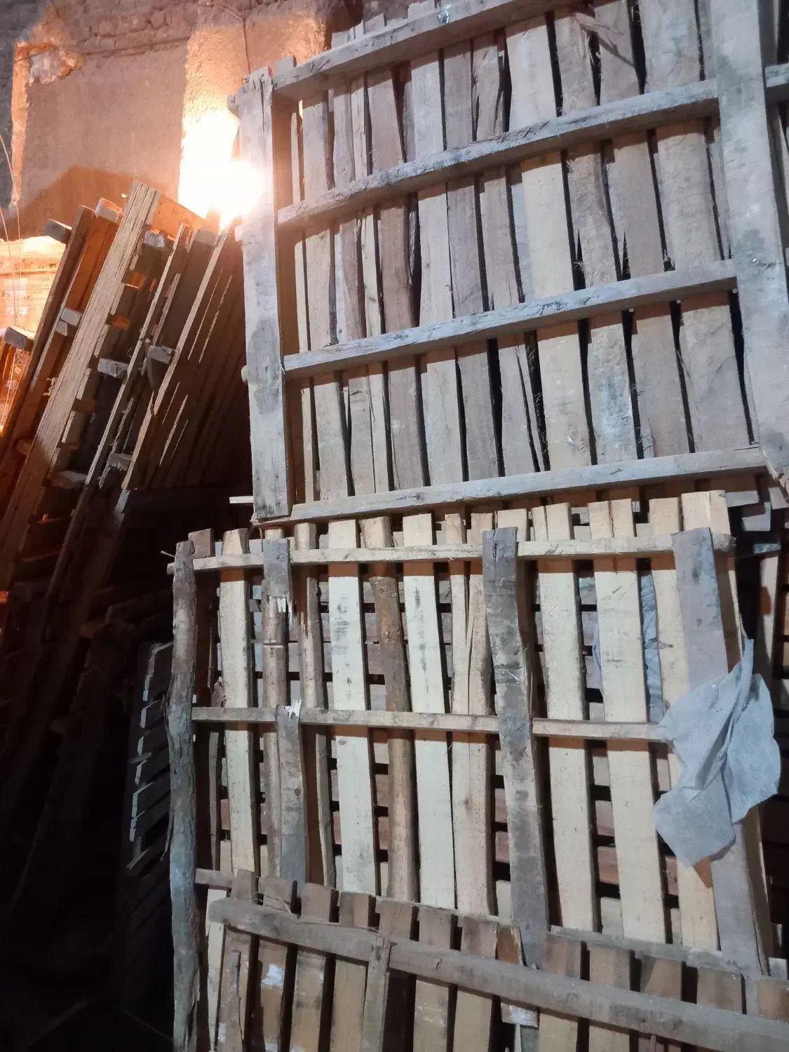 پالت چوبی|فروشگاه و مغازه|ایواوغلی, |دیوار