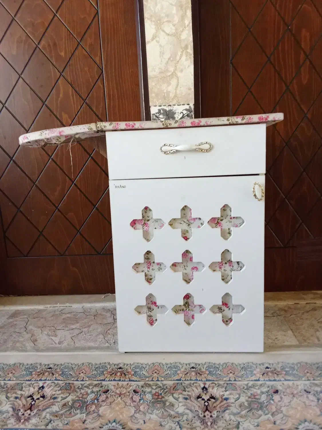 میز اتو|اتو و لوازم اتو|قروه, |دیوار