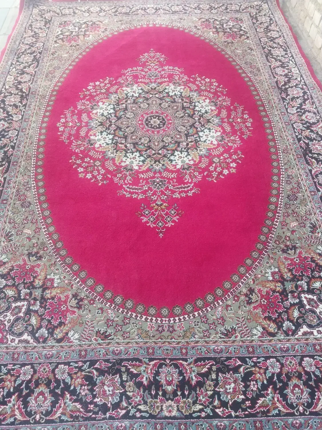 فرش ۶ متری یک جفت|فرش|اقبالیه, |دیوار