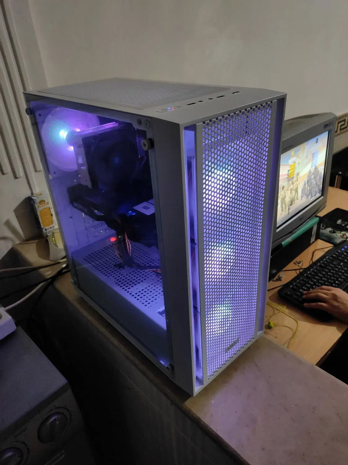 کیس گیمینگ|رایانه رومیزی|شبستر, |دیوار