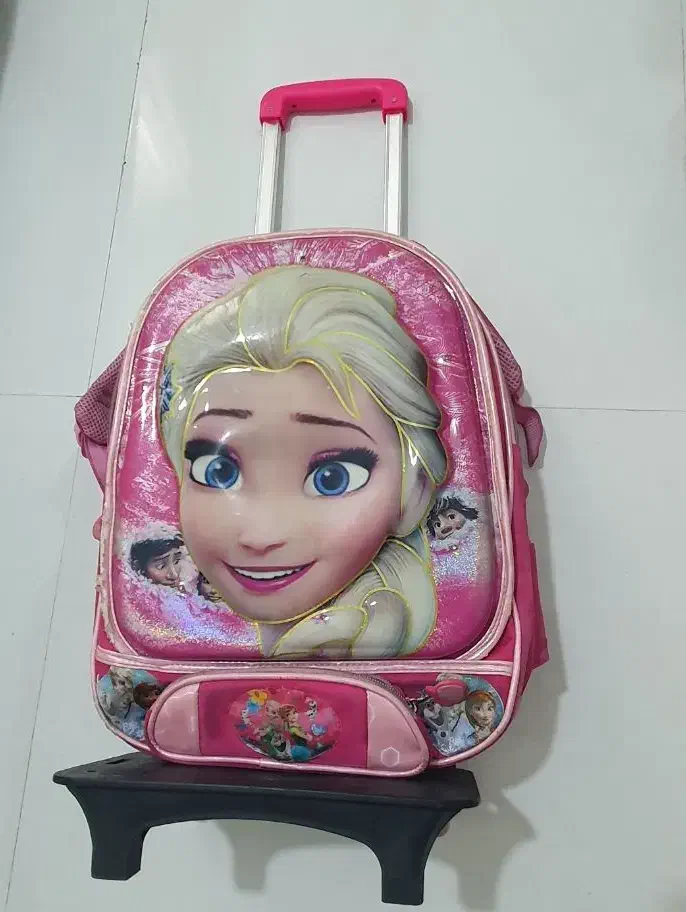 کیف مدرسه و جامدادی|کیف، کفش، کمربند|گرگان, |دیوار