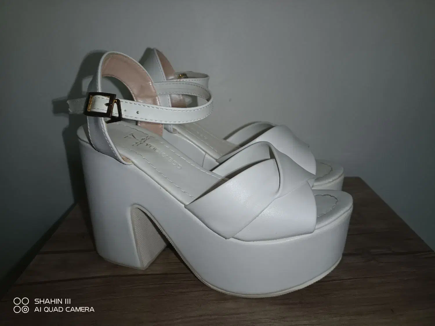 کفش عروس|کیف، کفش، کمربند|لار, |دیوار