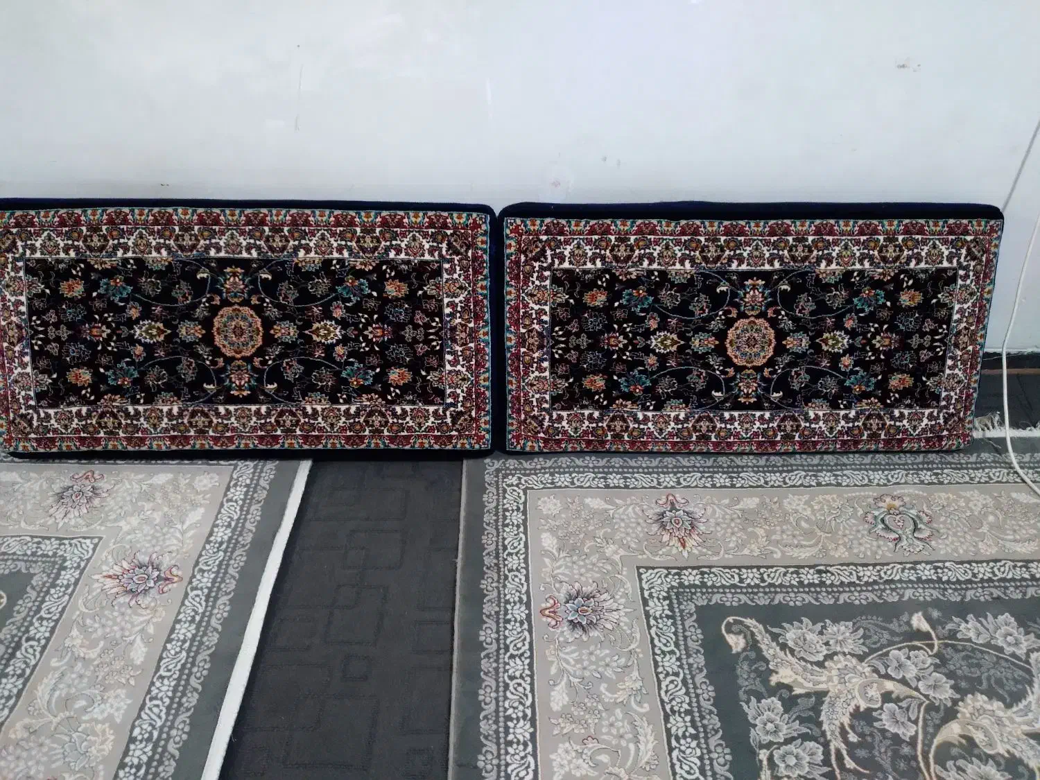 ۴عددپشتی سالم درحدنو....|پشتی|ملایر, |دیوار