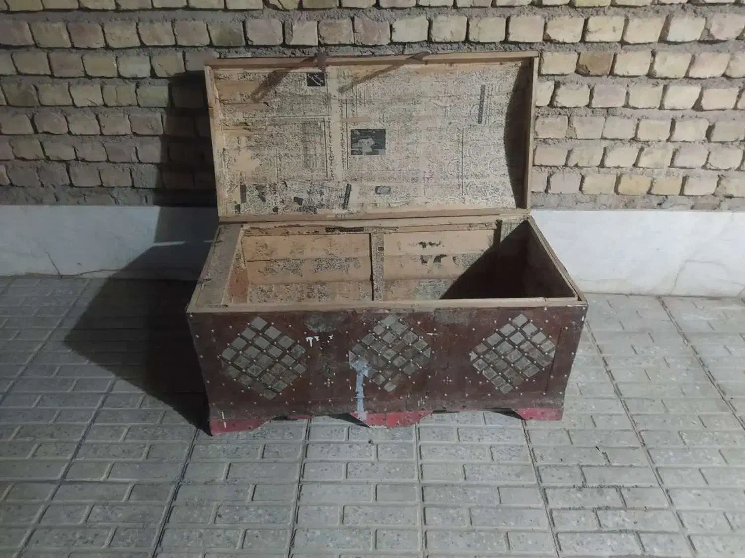 فروش صندوق قدیمی|صنایع دستی و سایر لوازم تزئینی|مبارکه, |دیوار